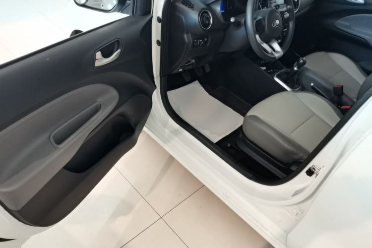 Used Kia Pegas 2017 1.4L Manual Value Edition Driver Seat