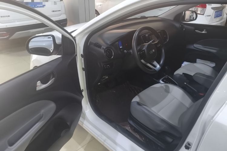 Used Kia Pegas 2017 1.4L Automatic Value Edition Driver Seat