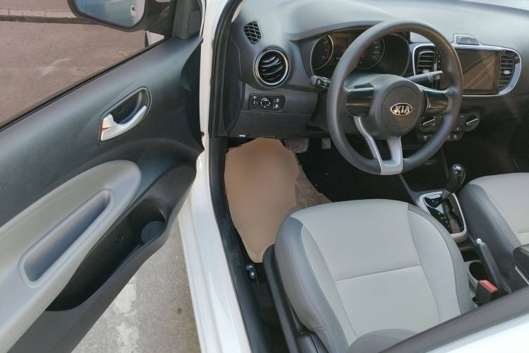 Used Kia Pegas 2017 1.4L Automatic Value Edition Driver Seat