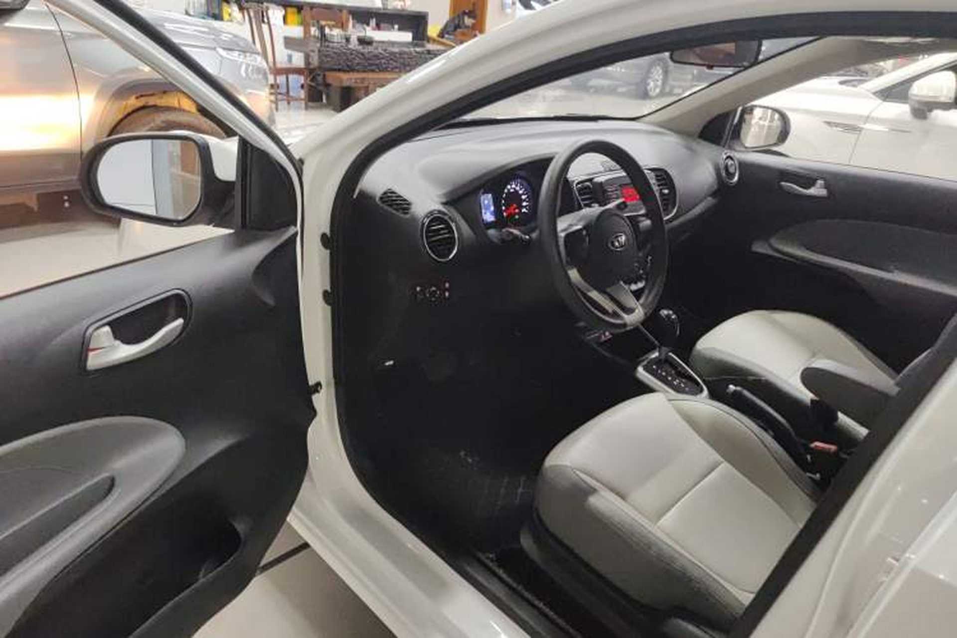 Used Kia Pegas 2017 1.4L Automatic Value Edition Driver Seat