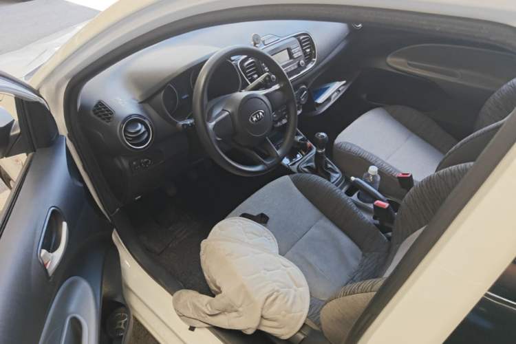 Used Kia Pegas 2017 1.4L Manual Fashion Edition Smart Driver Seat