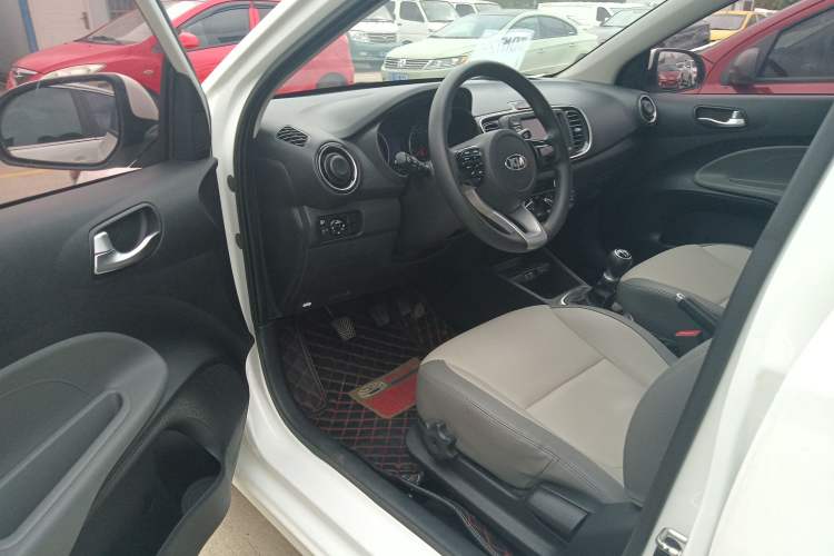 Used Kia Pegas 2017 1.4L Manual Deluxe Edition Driver Seat