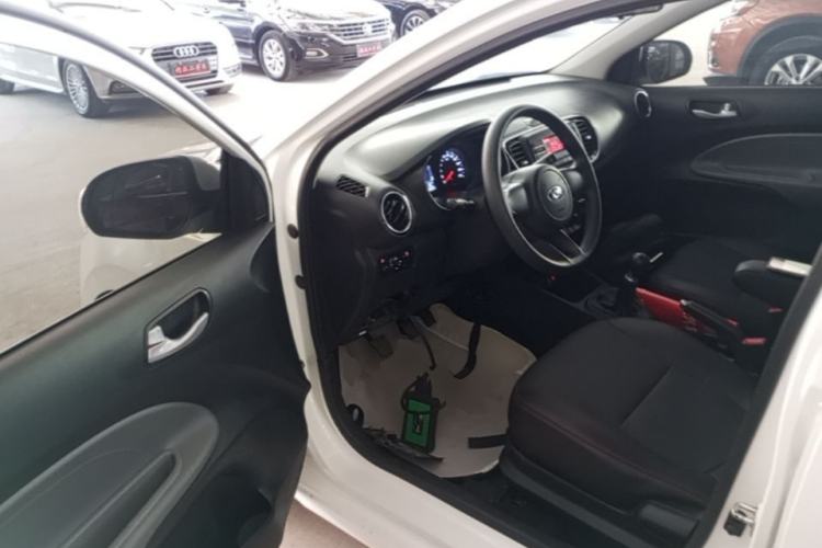 Used Kia Pegas 2017 1.4L Manual Fashion Edition Smart Driver Seat