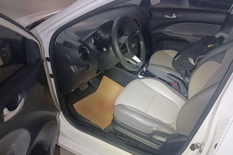 Used Kia Pegas 2017 1.4L Automatic Value Edition Driver Seat