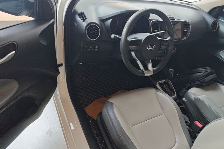Used Kia Pegas 2017 1.4L Automatic Value Edition Driver Seat