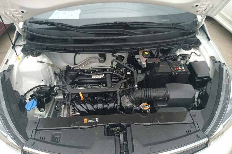 Used Kia Pegas 2017 1.4L Manual Deluxe Edition Engine Bay