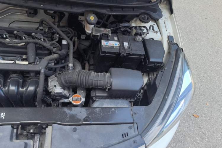Used Kia Pegas 2017 1.4L Manual Value Edition Engine Bay Left