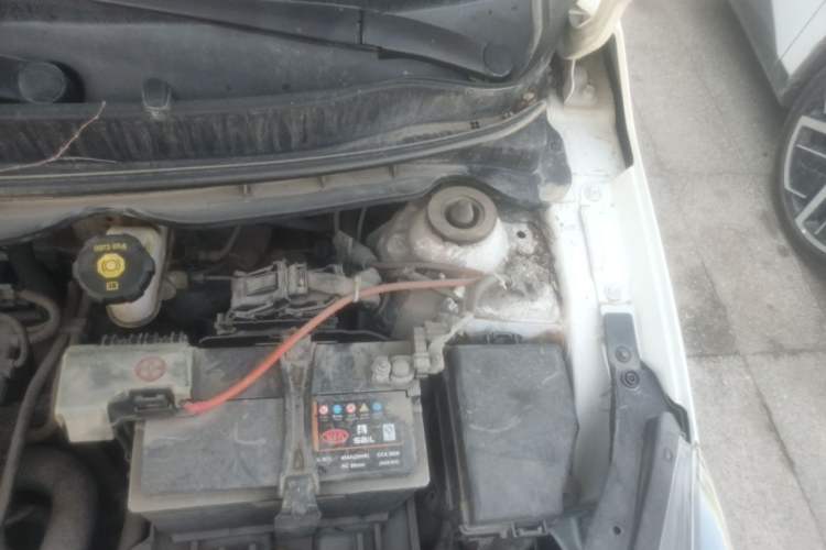 Used Kia Pegas 2017 1.4L Manual Value Edition Engine Bay Left