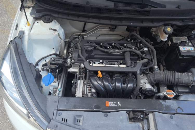 Used Kia Pegas 2017 1.4L Manual Value Edition Engine Bay Right
