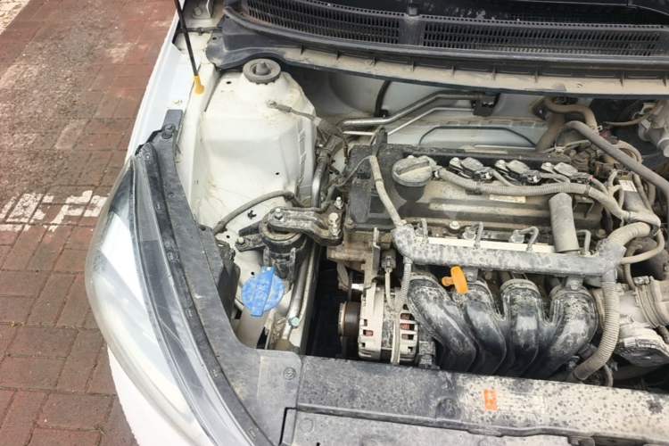 Used Kia Pegas 2017 1.4L Manual Value Edition Engine Bay Right