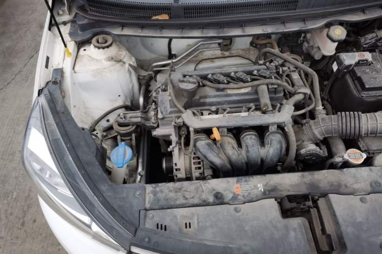 Used Kia Pegas 2017 1.4L Manual Value Edition Engine Bay Right