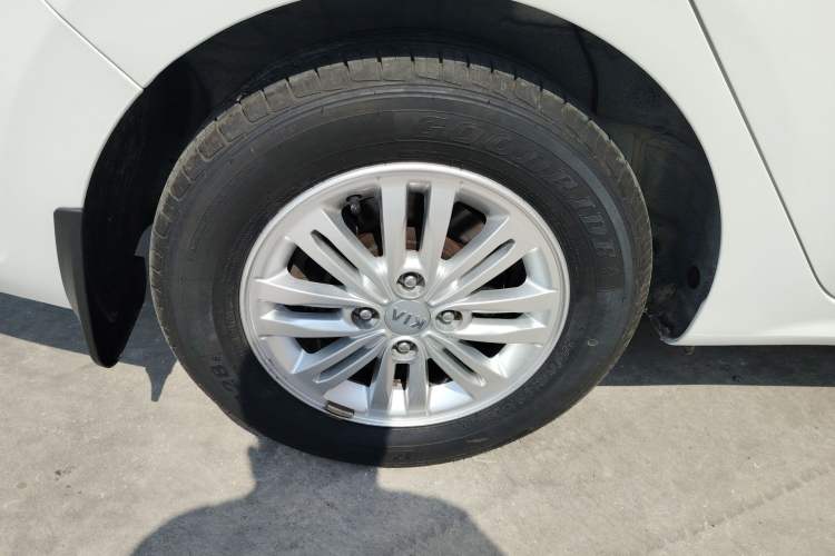 Used Kia Pegas 2017 1.4L Automatic Value Edition Exterior 5