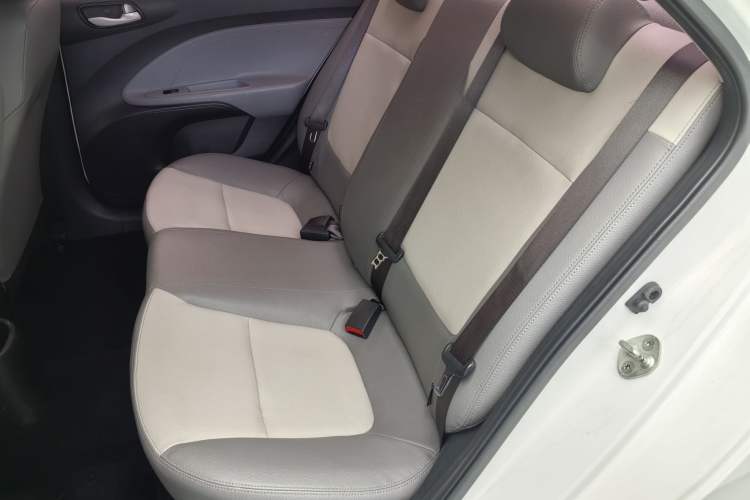 Used Kia Pegas 2017 1.4L Manual Value Edition Exterior 6