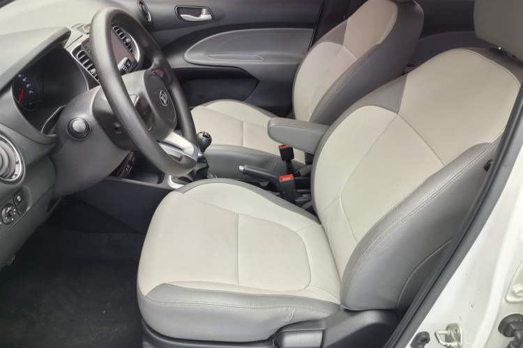 Used Kia Pegas 2017 1.4L Manual Value Edition Exterior 7