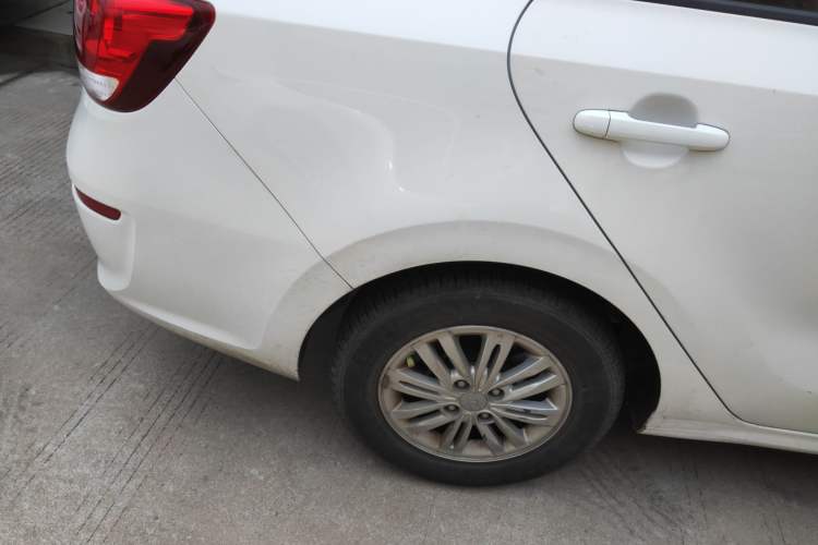 Used Kia Pegas 2017 1.4L Automatic Value Edition Exterior 8