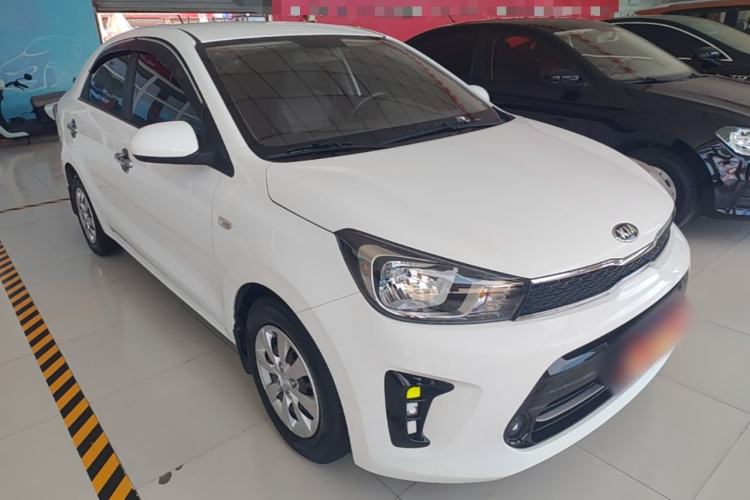 Used Kia Pegas 2017 1.4L Manual Fashion Edition Smart Front Right 45 Deg