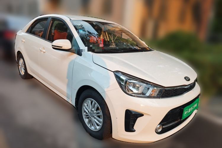 Used Kia Pegas 2017 1.4L Manual Value Edition Front Right 45 Deg