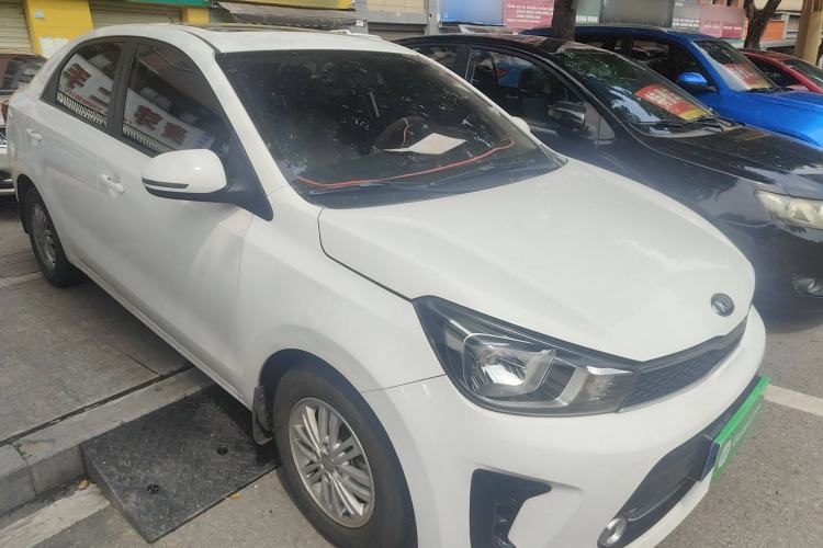Used Kia Pegas 2017 1.4L Automatic Value Edition Front Right 45 Deg
