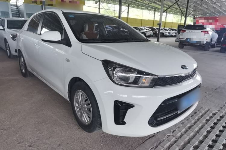 Used Kia Pegas 2017 1.4L Manual Fashion Edition Smart Front Right 45 Deg