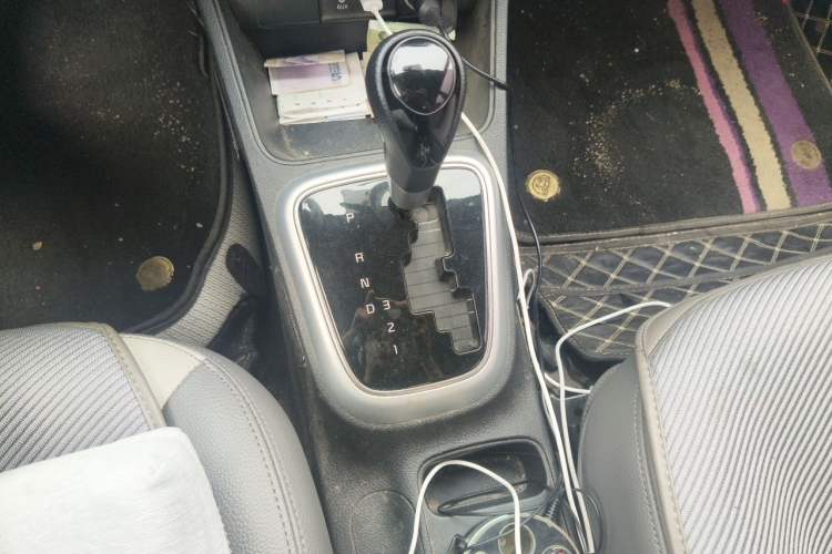 Used Kia Pegas 2017 1.4L Automatic Value Edition Gear Lever