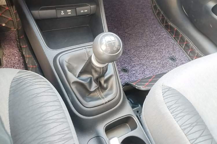 Used Kia Pegas 2017 1.4L Manual Fashion Edition Smart Gear Lever