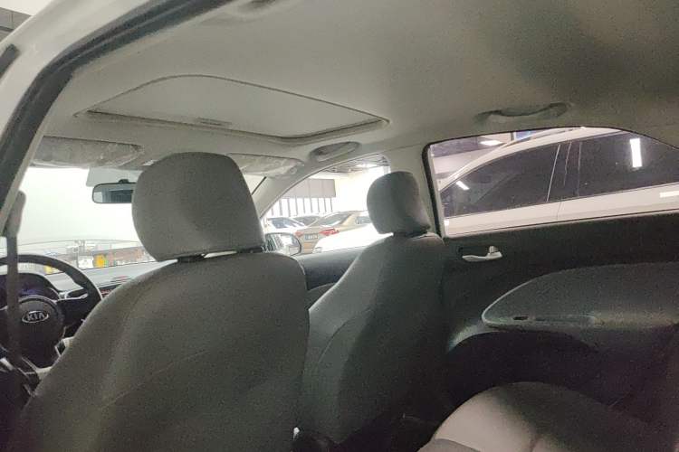 Used Kia Pegas 2017 1.4L Automatic Value Edition Headliner