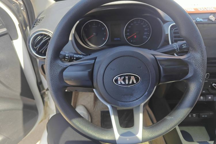 Used Kia Pegas 2017 1.4L Automatic Value Edition Interior 1