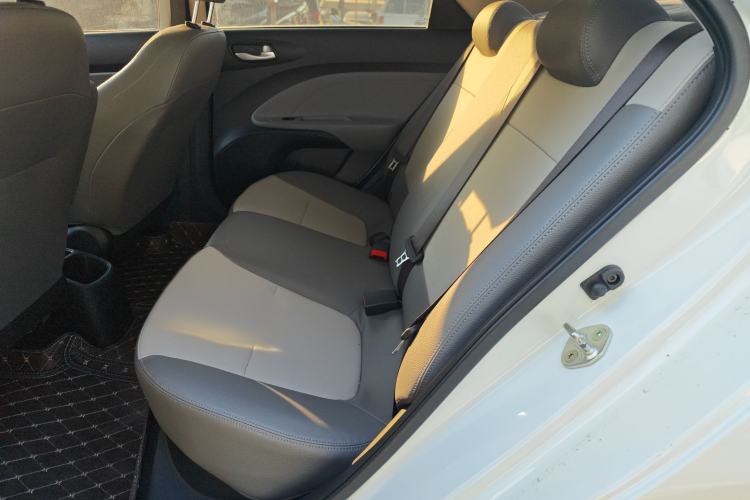 Used Kia Pegas 2017 1.4L Manual Value Edition Interior 1