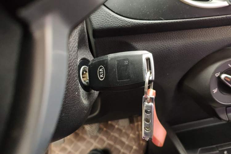 Used Kia Pegas 2017 1.4L Manual Value Edition Interior 1