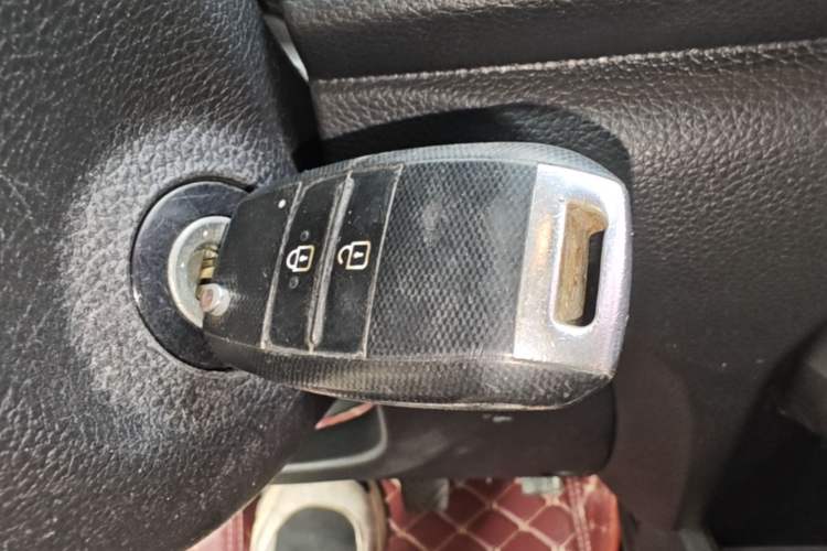 Used Kia Pegas 2017 1.4L Manual Value Edition Interior 1