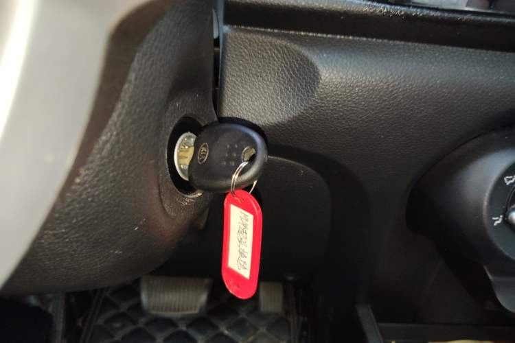 Used Kia Pegas 2017 1.4L Automatic Value Edition Interior 1