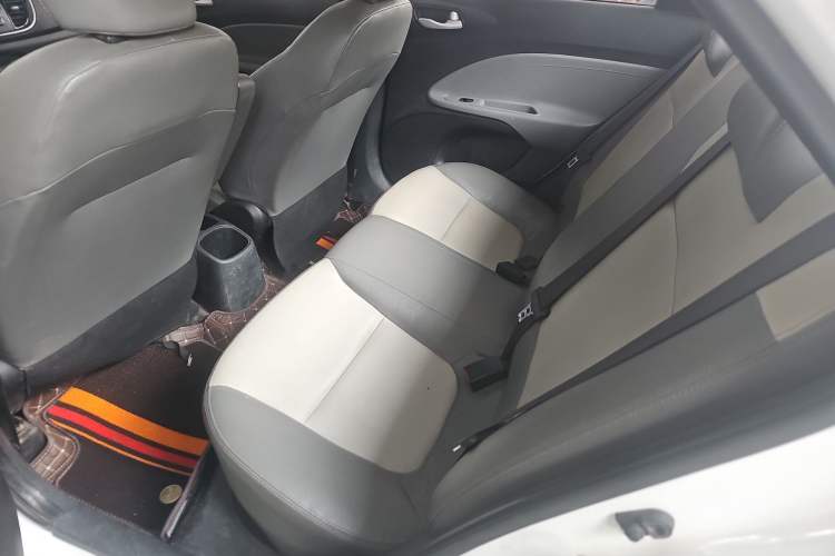 Used Kia Pegas 2017 1.4L Automatic Value Edition Interior 1
