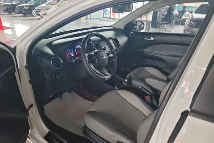 Used Kia Pegas 2017 1.4L Manual Value Edition Interior 1