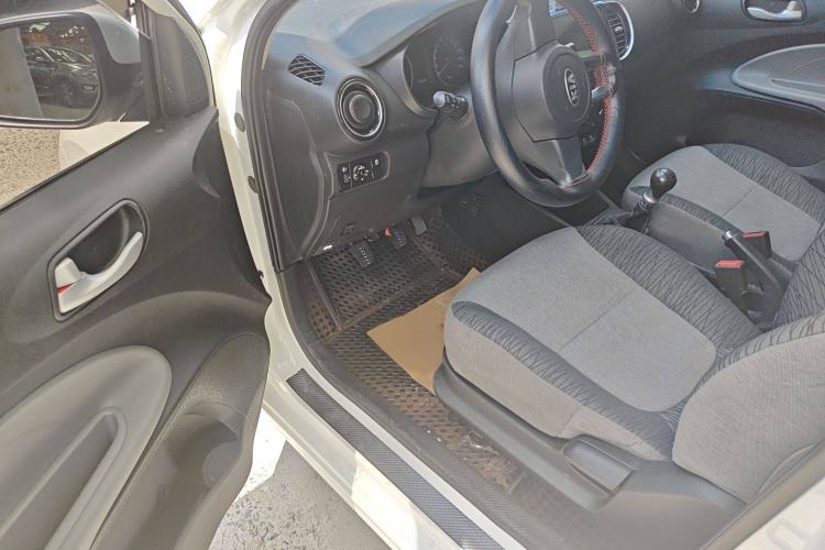 Used Kia Pegas 2017 1.4L Manual Fashion Edition Smart Interior 2