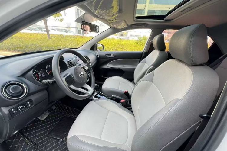 Used Kia Pegas 2017 1.4L Automatic Value Edition Interior 2