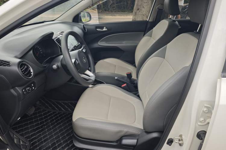 Used Kia Pegas 2017 1.4L Automatic Value Edition Interior 2