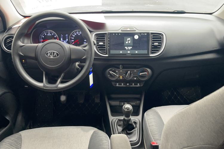 Used Kia Pegas 2017 1.4L Manual Fashion Edition Smart Interior 3