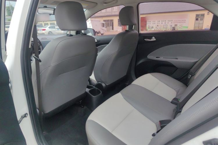 Used Kia Pegas 2017 1.4L Manual Value Edition Interior 3