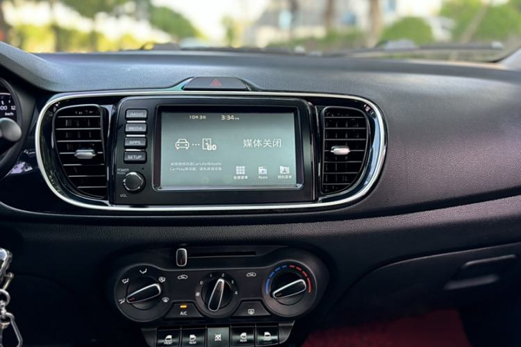 Used Kia Pegas 2017 1.4L Automatic Deluxe Edition Interior 3