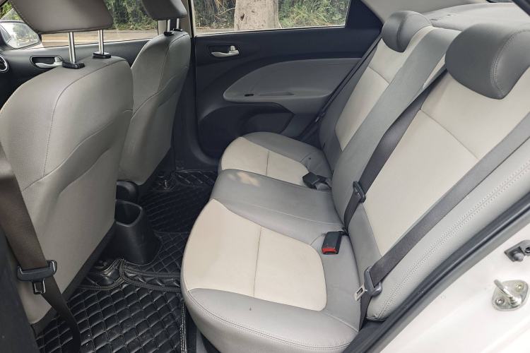 Used Kia Pegas 2017 1.4L Automatic Value Edition Interior 3