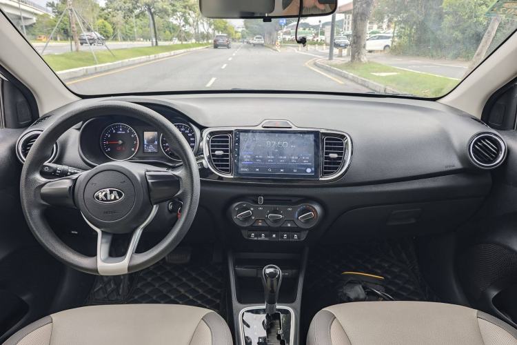 Used Kia Pegas 2017 1.4L Automatic Value Edition Interior 4