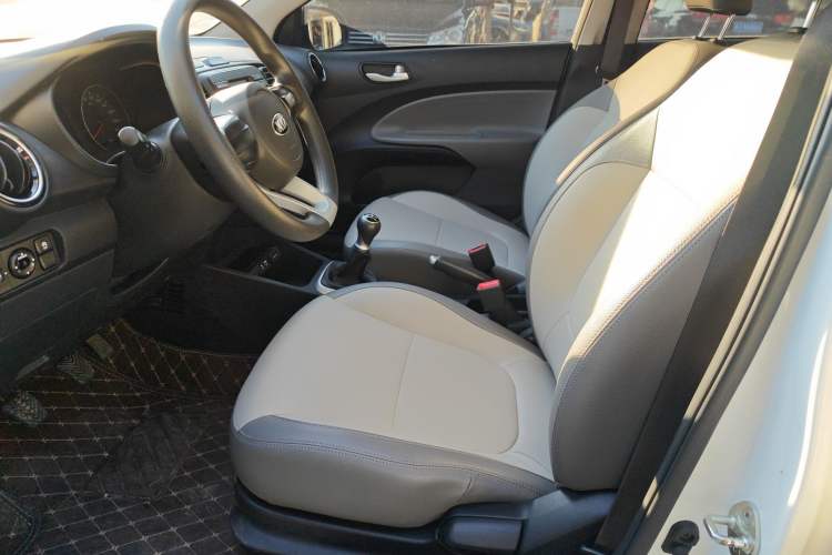 Used Kia Pegas 2017 1.4L Manual Value Edition Interior 8