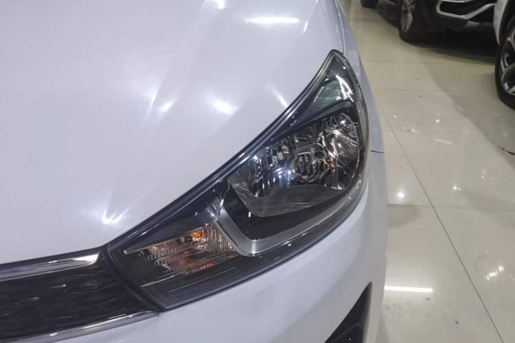 Used Kia Pegas 2017 1.4L Automatic Value Edition Left Front Headlight