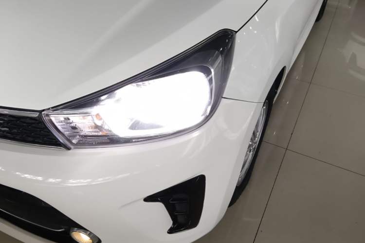 Used Kia Pegas 2017 1.4L Automatic Value Edition Left Front Headlight