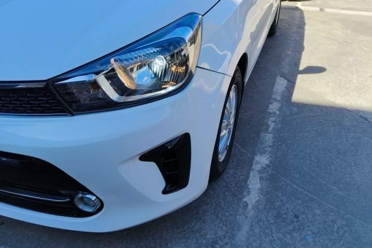Used Kia Pegas 2017 1.4L Automatic Value Edition Left Front Headlight