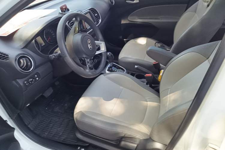 Used Kia Pegas 2017 1.4L Automatic Value Edition Left Front Seat