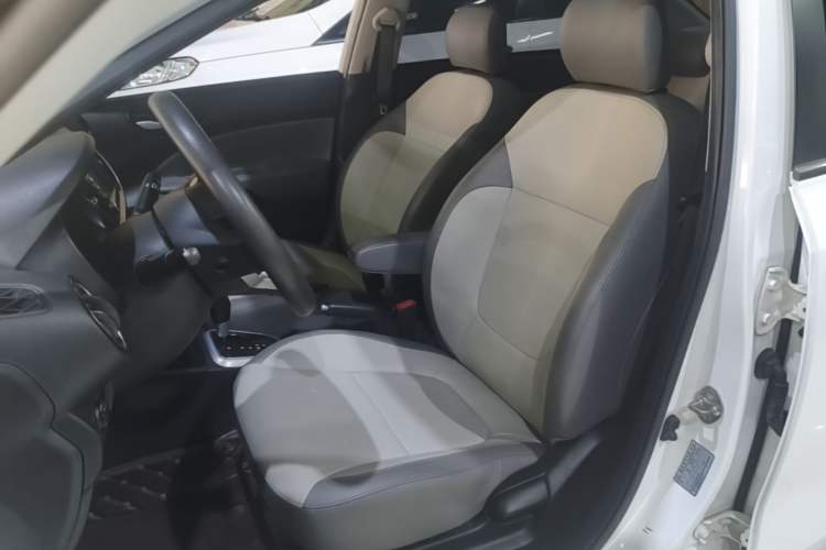 Used Kia Pegas 2017 1.4L Automatic Value Edition Left Front Seat