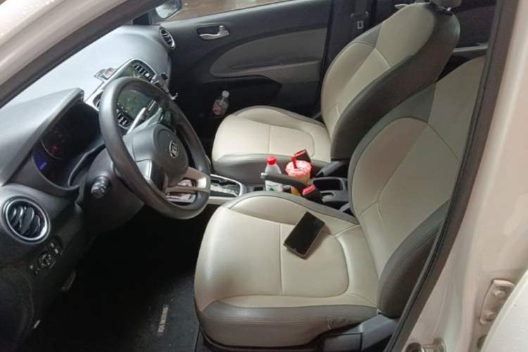 Used Kia Pegas 2017 1.4L Automatic Value Edition Left Front Seat