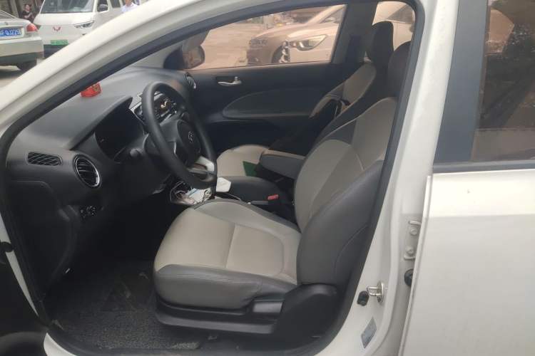 Used Kia Pegas 2017 1.4L Automatic Value Edition Left Front Seat