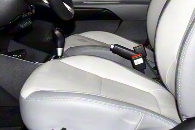 Used Kia Pegas 2017 1.4L Automatic Deluxe Edition Left Front Seat